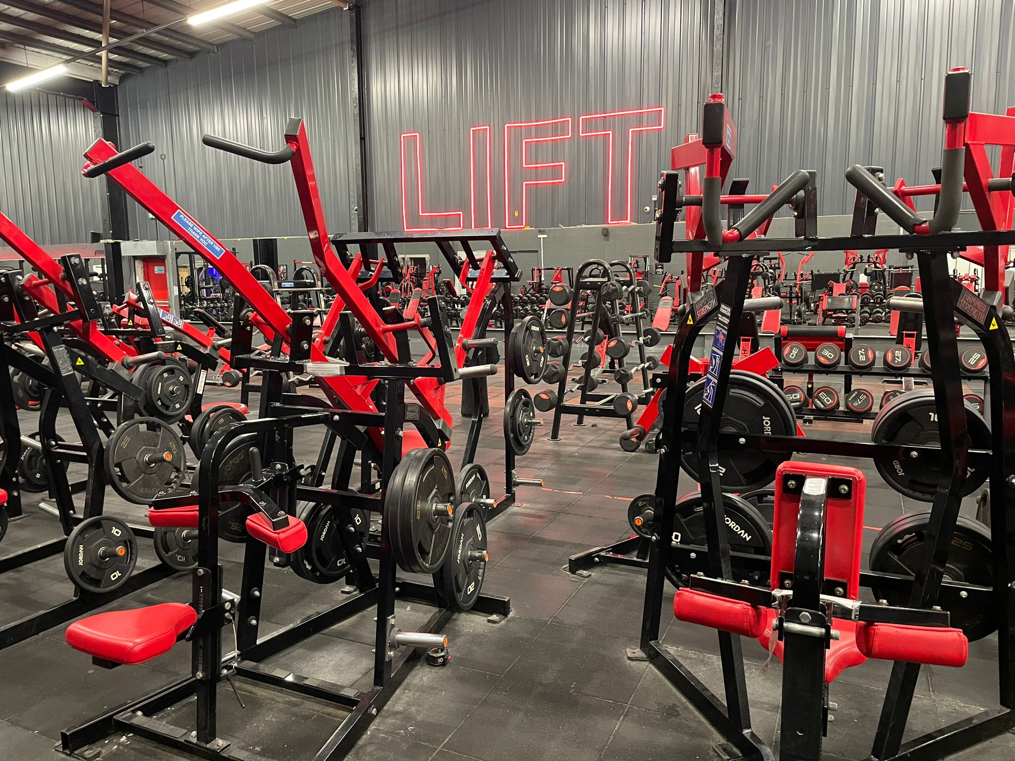 Hammer Strength Plate Loaded Machines - Classes